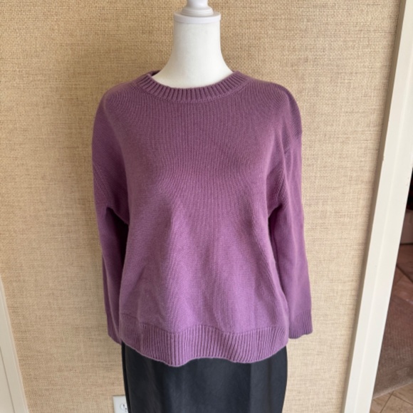 Vince 100% Cashmere Light Violet Crewneck Sweater - Sz XS - Picture 2 of 8